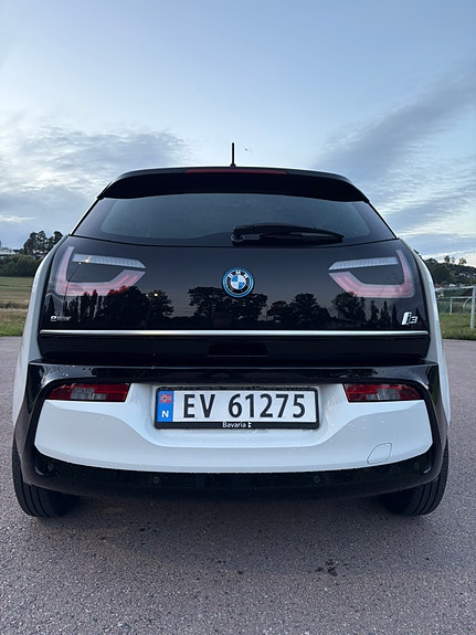 BMW i3 2 of 18