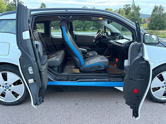 BMW i3 5 of 18