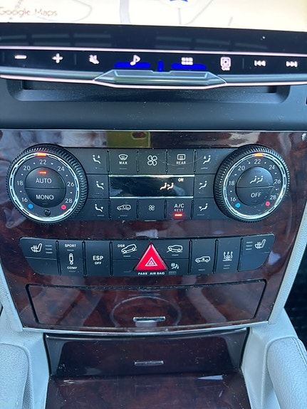 Mercedes-Benz ML320 14 of 29