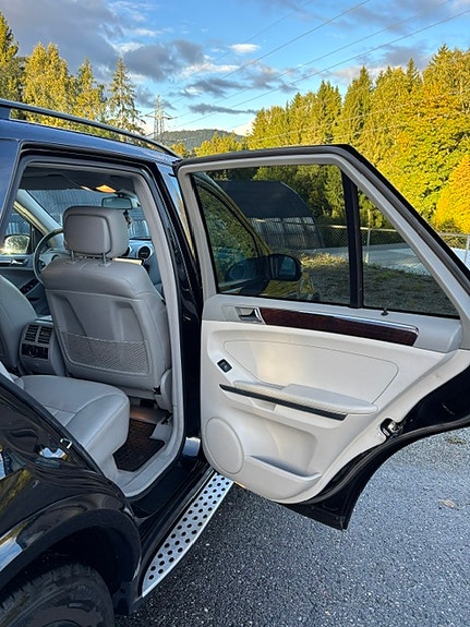 Mercedes-Benz ML320 16 of 29