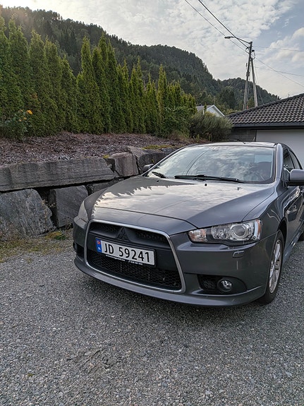 Mitsubishi Lancer 4 of 18
