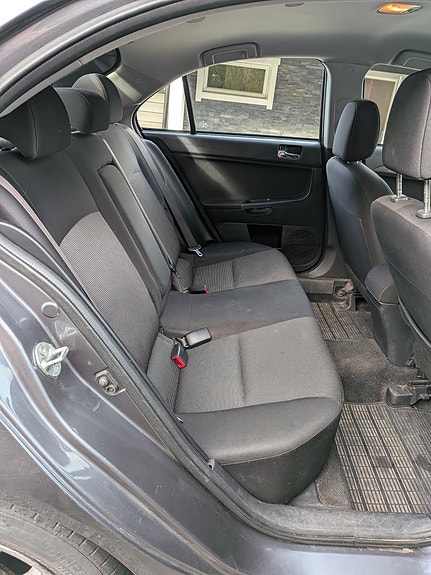 Mitsubishi Lancer 9 of 18