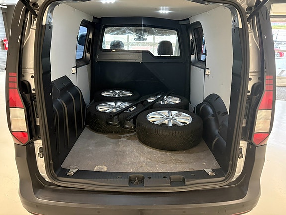 Volkswagen Caddy 30 of 30