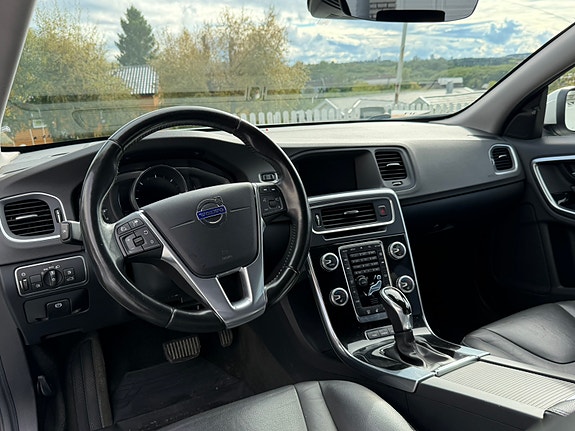 Volvo V60 18 of 30