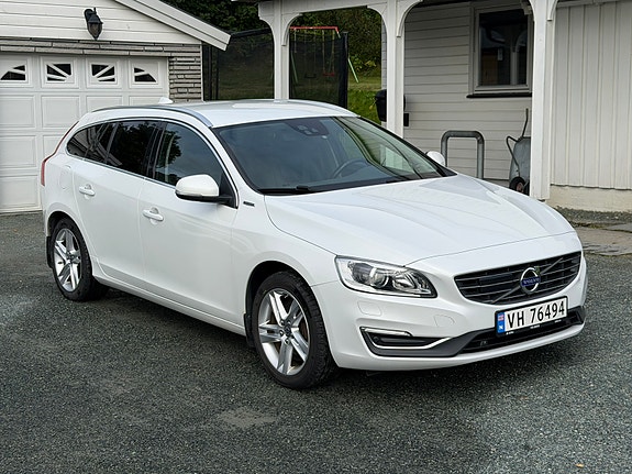 Volvo V60 3 of 30