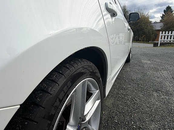 Volvo V60 17 of 30