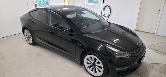 Tesla Model 3 5 of 20