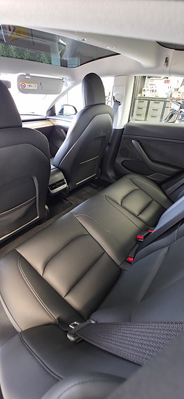 Tesla Model 3 17 of 20