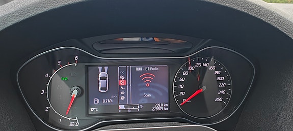 Ford S-MAX 3 of 27