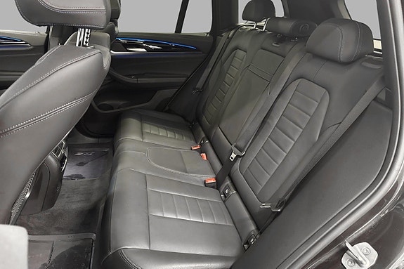 BMW iX3 19 of 30