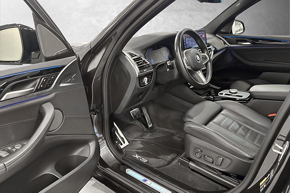 BMW iX3 16 of 30