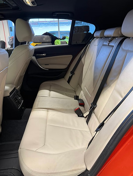 BMW 118d 13 of 13