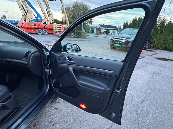 Skoda Octavia 19 of 27