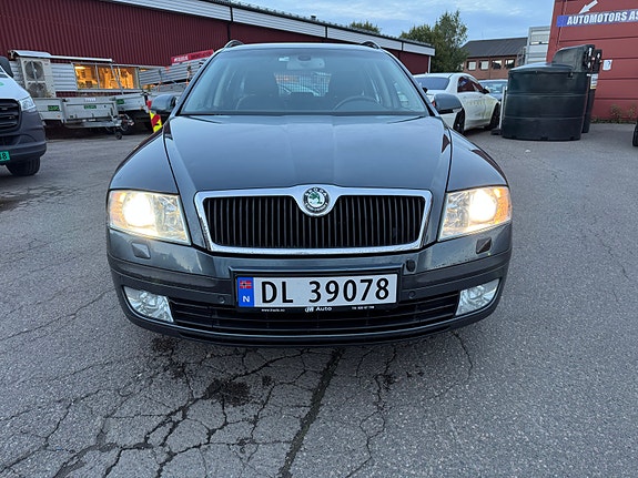 Skoda Octavia 8 of 27