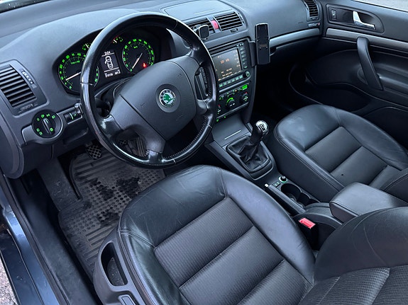 Skoda Octavia 11 of 27