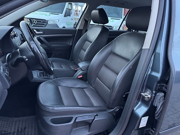 Skoda Octavia 12 of 27