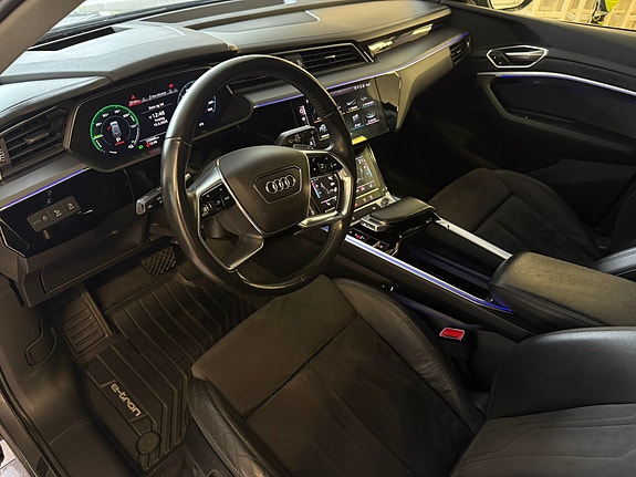 Audi e-tron 5 of 30
