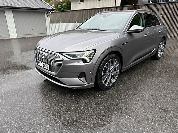 Audi e-tron 17 of 30