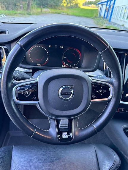 Volvo V60 22 of 26