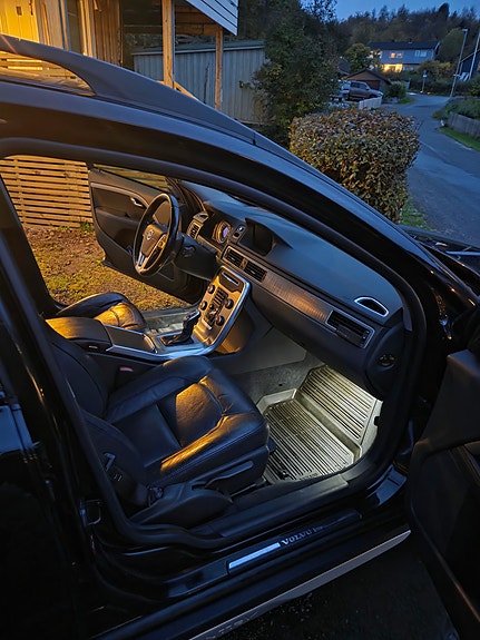 Volvo XC70 12 of 13