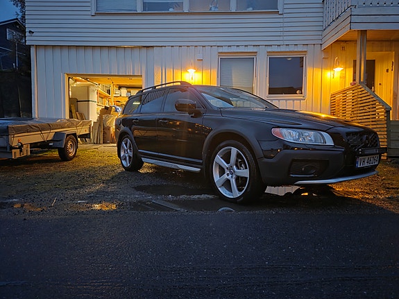 Volvo XC70 3 of 13