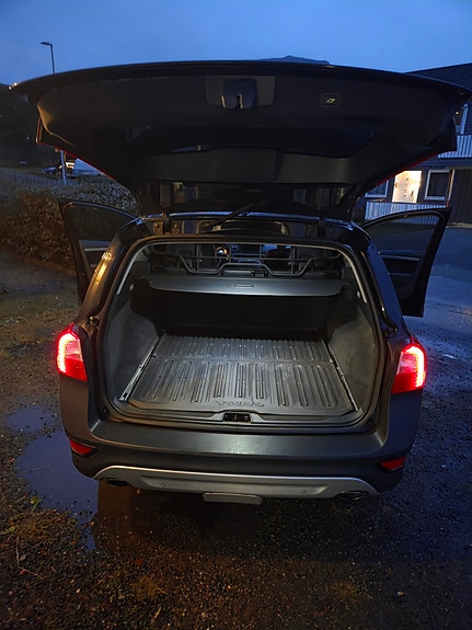 Volvo XC70 11 of 13