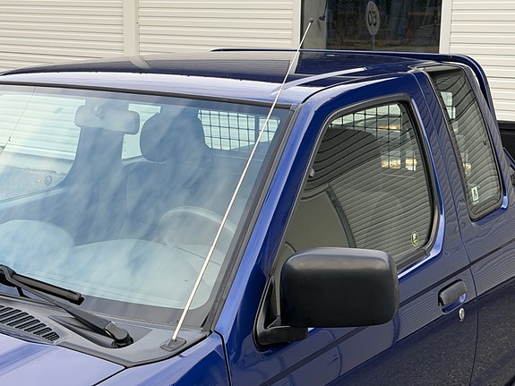 Nissan NP300 15 of 30