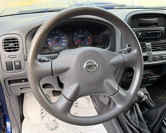 Nissan NP300 23 of 30