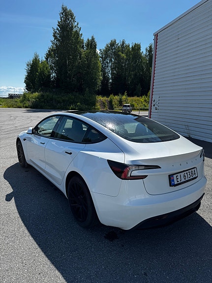 Tesla Model 3 5 of 26