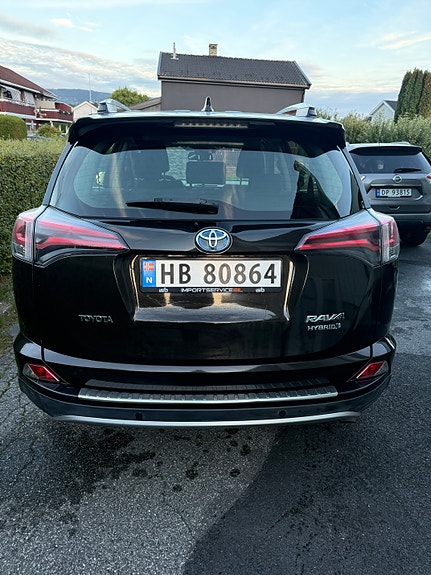 Toyota RAV4 29 of 30