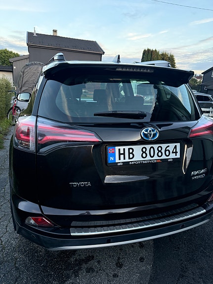 Toyota RAV4 27 of 30