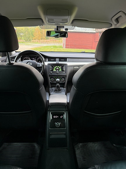 Skoda Superb 10 of 24