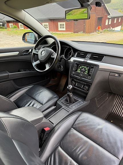 Skoda Superb 7 of 24