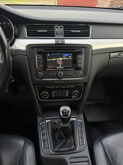 Skoda Superb 11 of 24