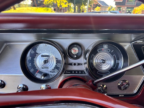 Buick Electra 21 of 30