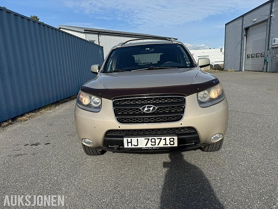 Hyundai Santa Fe 2 of 30