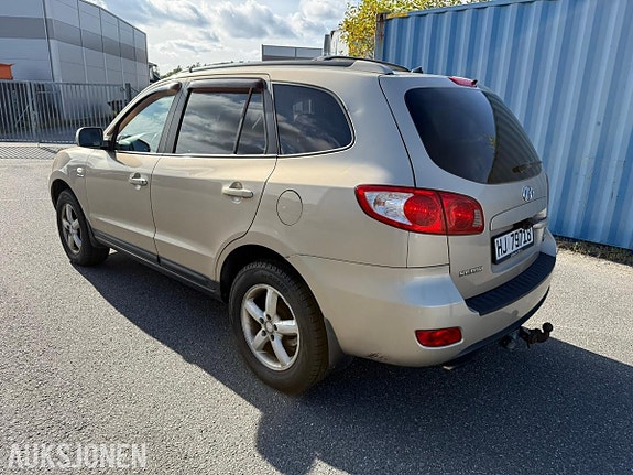 Hyundai Santa Fe 8 of 30