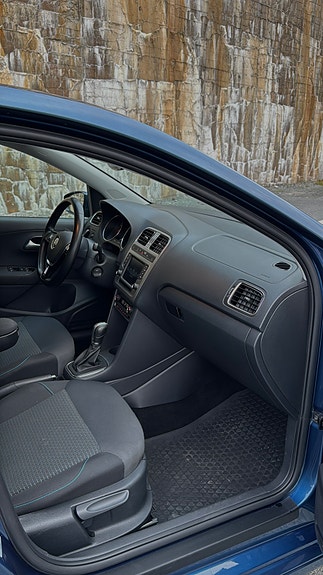 Volkswagen Polo 19 of 28
