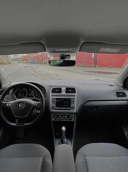 Volkswagen Polo 9 of 28