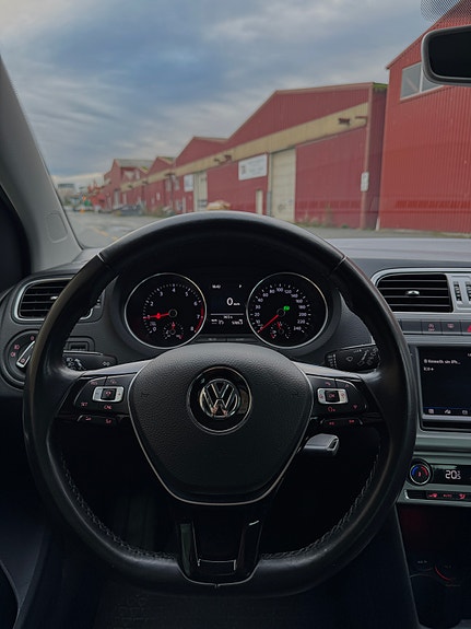 Volkswagen Polo 11 of 28
