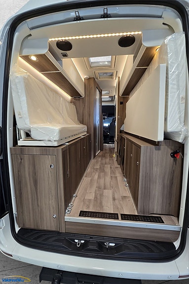 KABE Travel Master Van V690 Mercedes 170HK I Alde I Krok I RWD 24 of 25