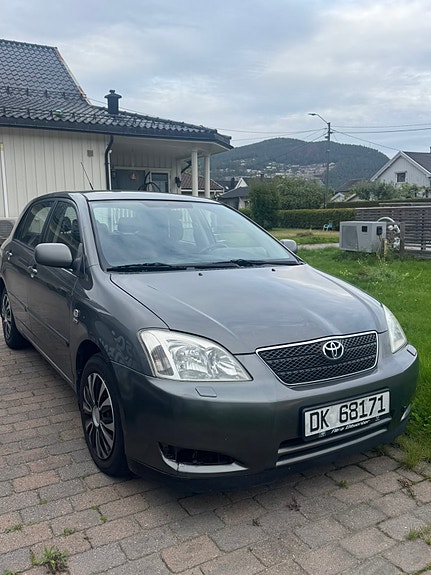 Toyota Corolla 5 of 5