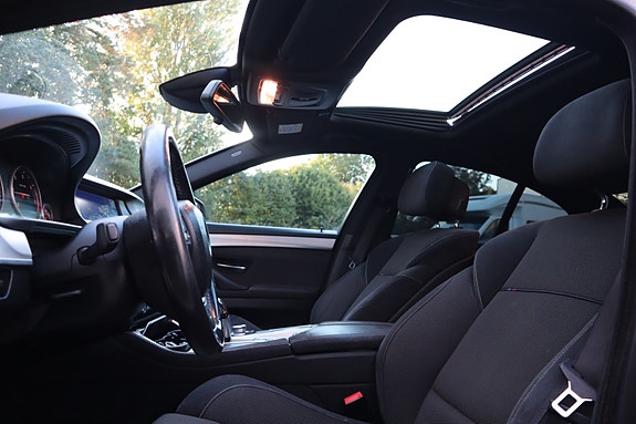 BMW 520d 28 of 30