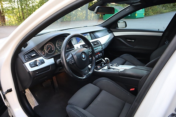 BMW 520d 26 of 30
