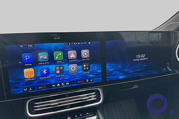 Mercedes-Benz CLA350 15 of 17
