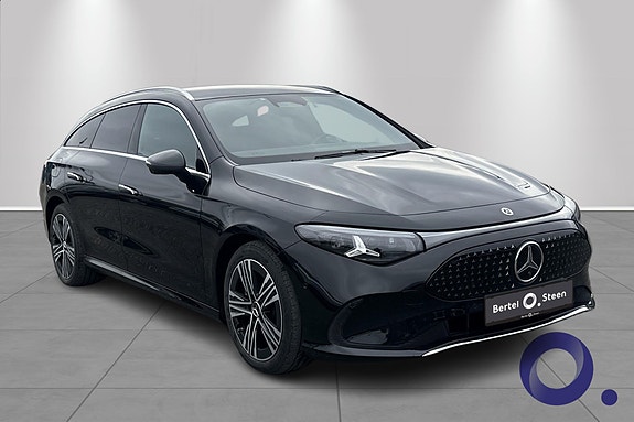 Mercedes-Benz CLA350 7 of 17