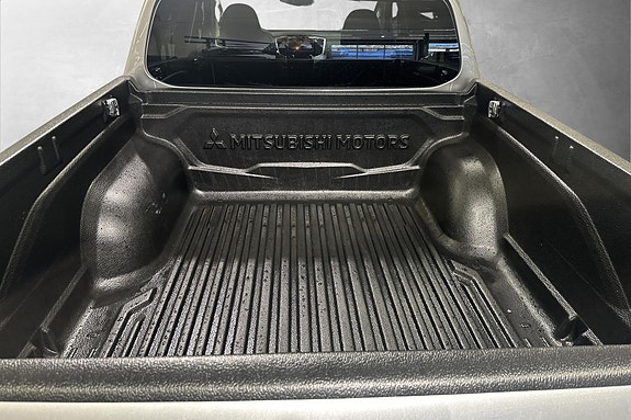Mitsubishi L200 19 of 23