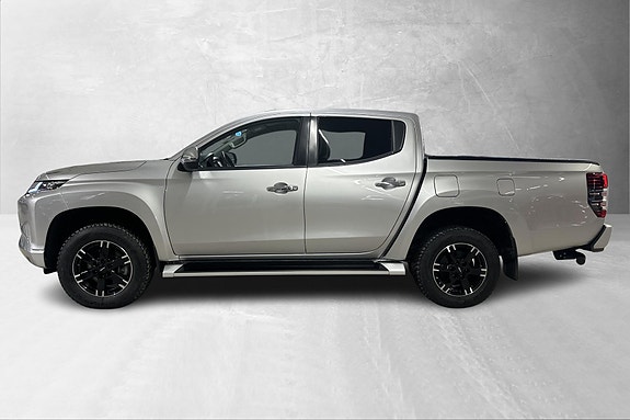 Mitsubishi L200 2 of 23