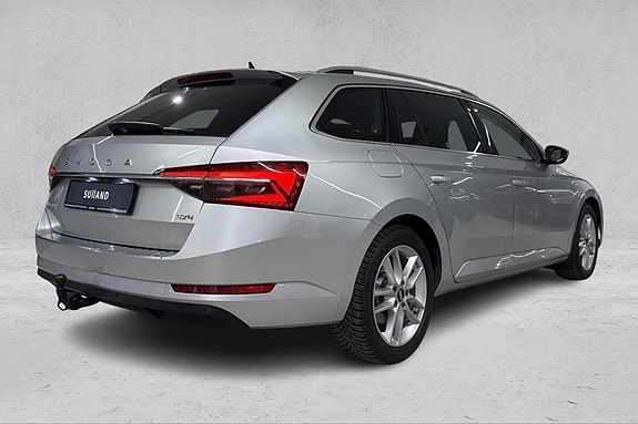 Skoda Superb 5 of 26