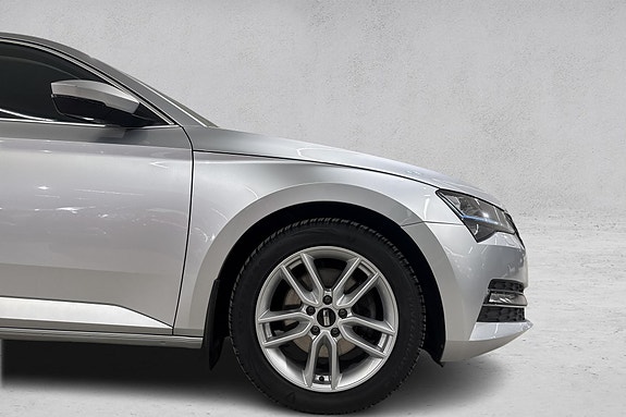 Skoda Superb 24 of 26